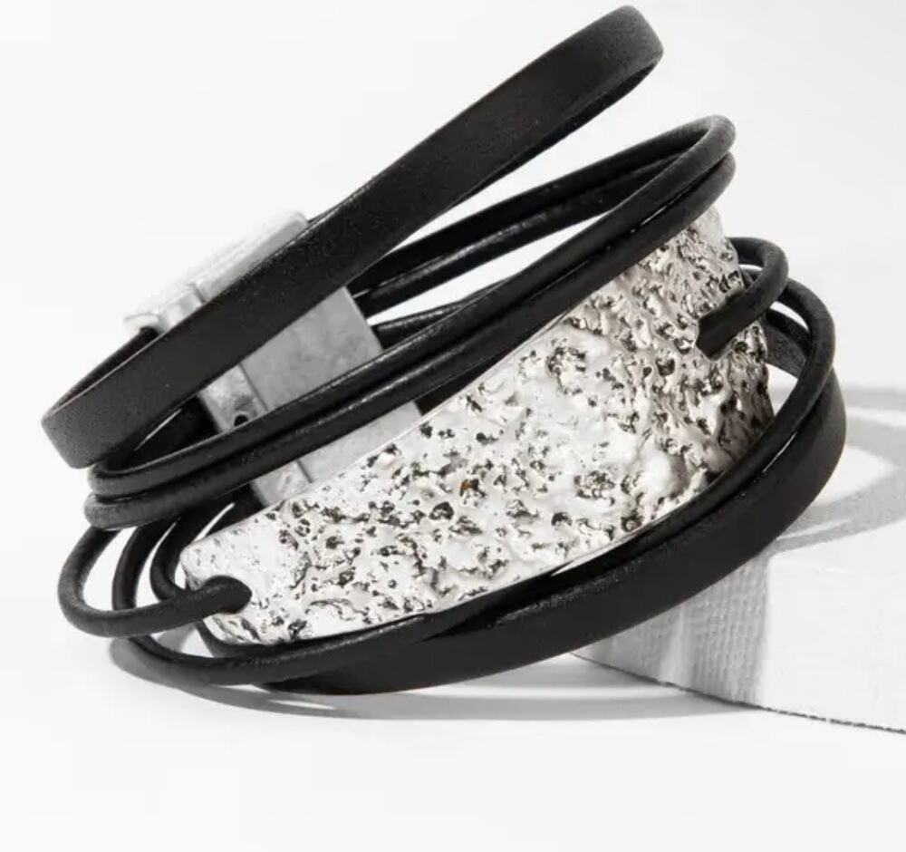 SAACHI Saachi Absolute Zero Metallic Plated Leather Cuff Bracelet